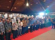 Dirjen PPKTrans Kementerian Transmigrasi Dr. Sigit Mustofa: Penyerahan 1.120 SHM Berkah Masyarakat Sukabumi
